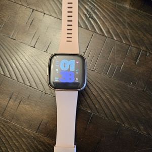 Fitbit Versa 2 with 21 bands